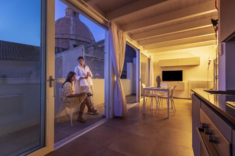 Le Cupole Suites Apartments image