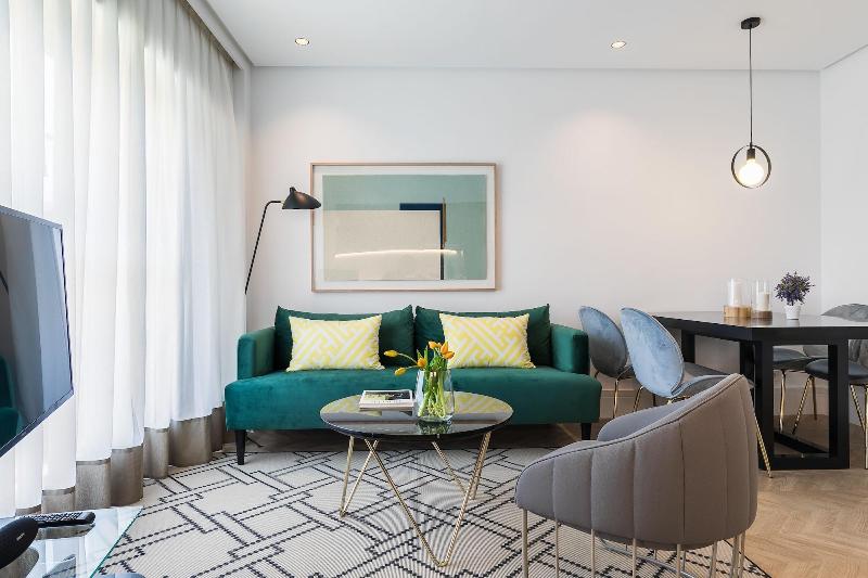 Feelathome Waldorf Suites Apartments image
