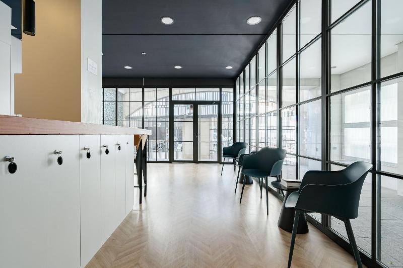 Feelathome Waldorf Suites Apartments image