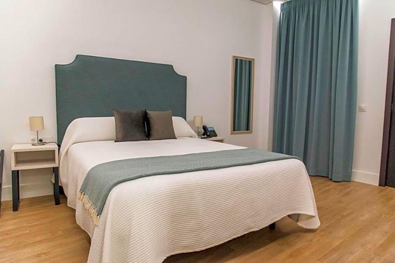 Gm Hotel image