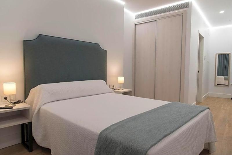 Gm Hotel image