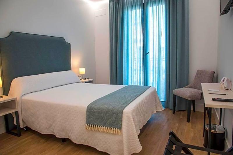 Gm Hotel image