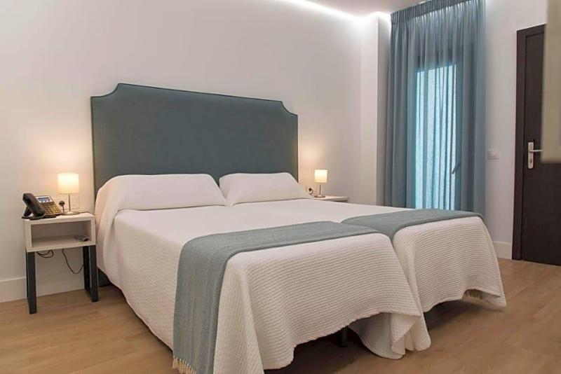 Gm Hotel image