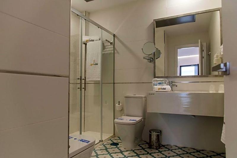 Gm Hotel image