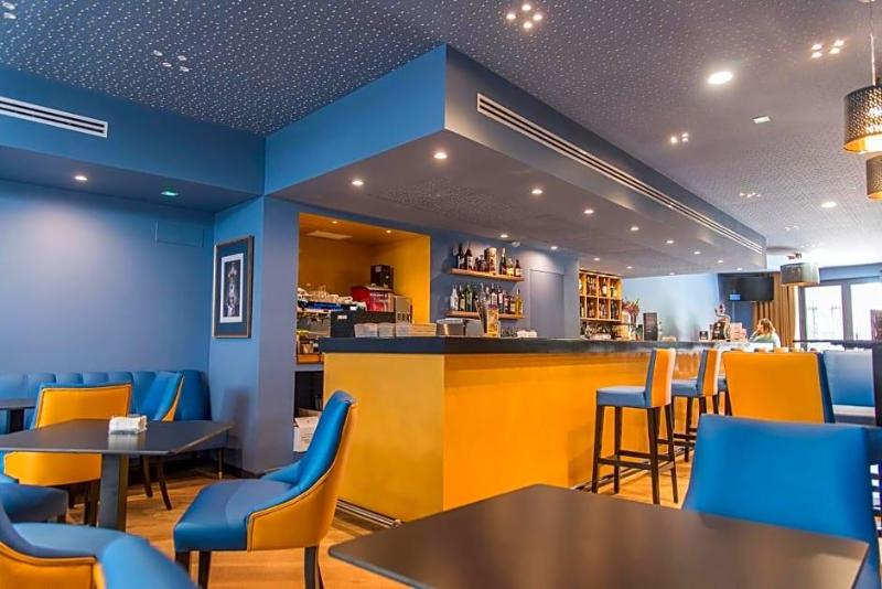Gm Hotel image