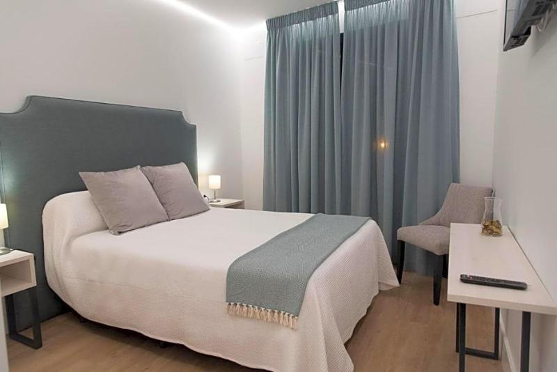 Gm Hotel image