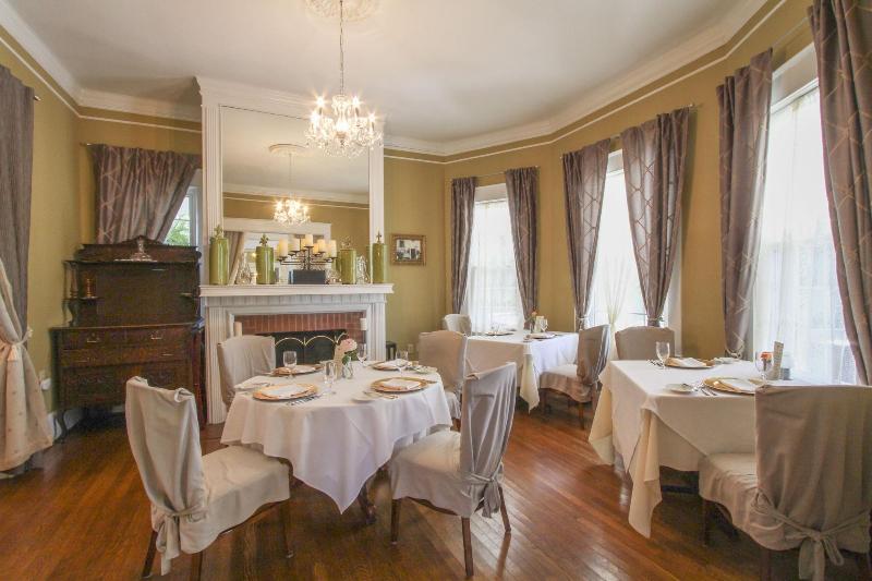 Burke Manor Inn Pavilion image