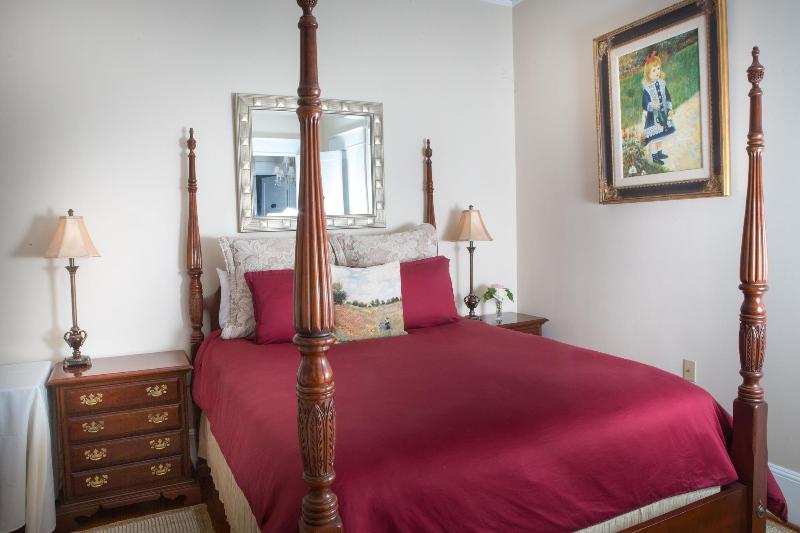 Burke Manor Inn Pavilion image