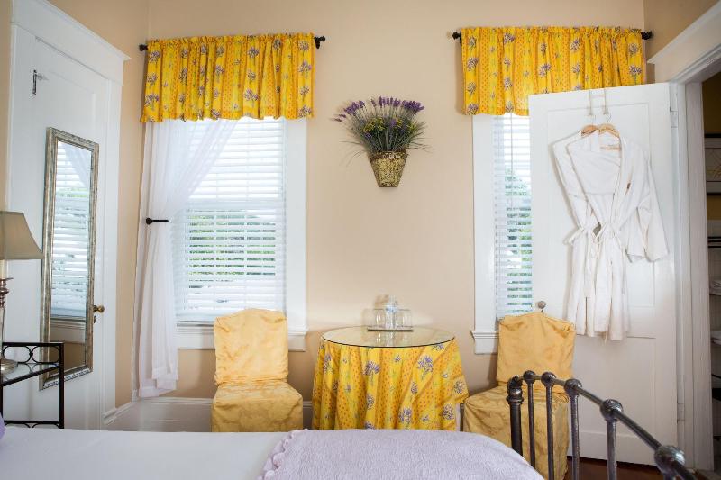 Burke Manor Inn Pavilion image