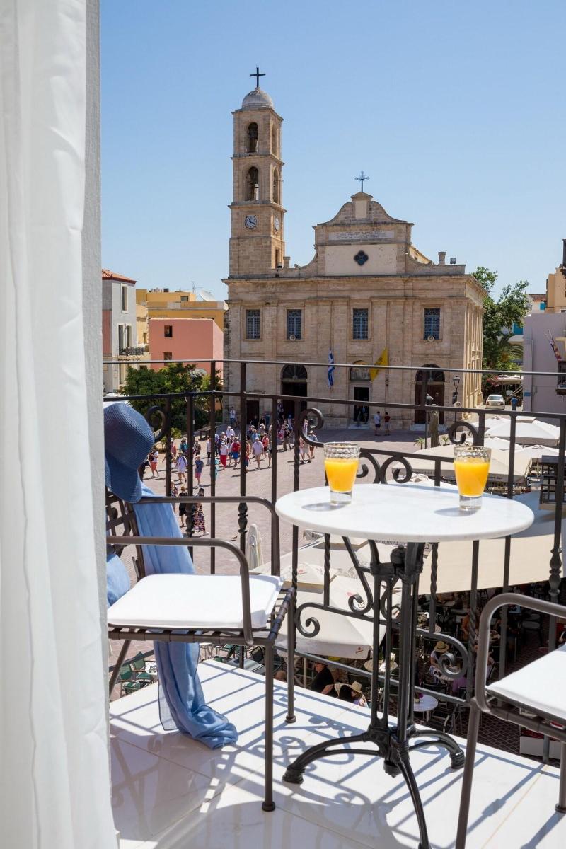 Vener Luxury Suites image