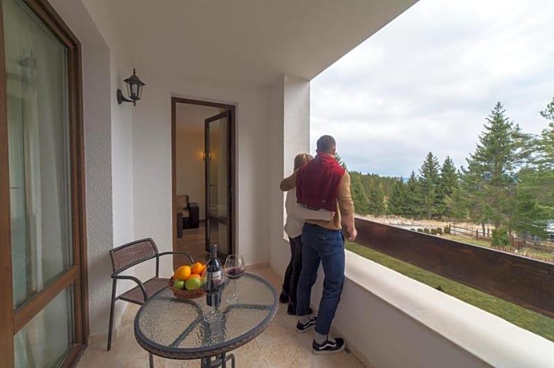 Oak Residence Hotel Relax image