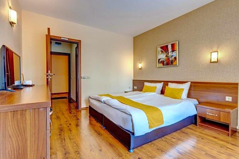Oak Residence Hotel Relax image