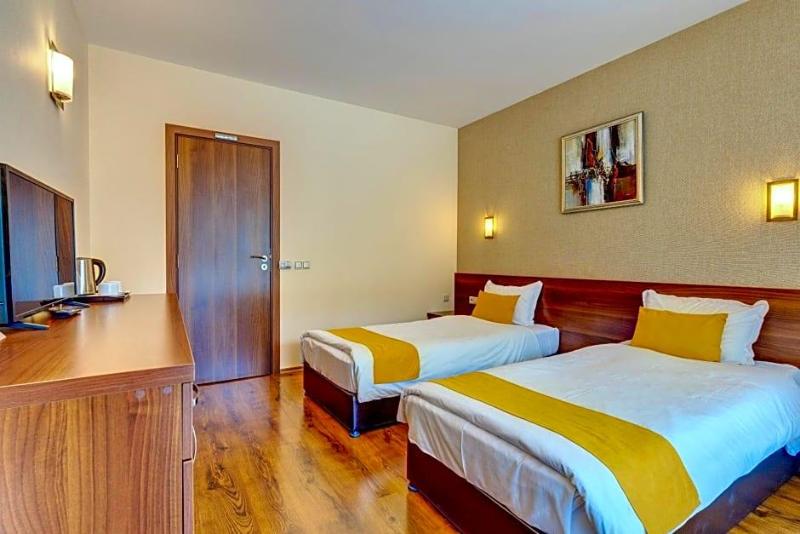 Oak Residence Hotel Relax image