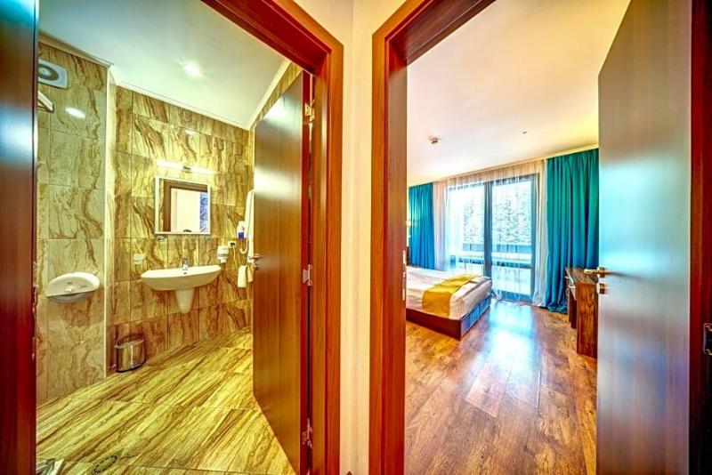Oak Residence Hotel Relax image