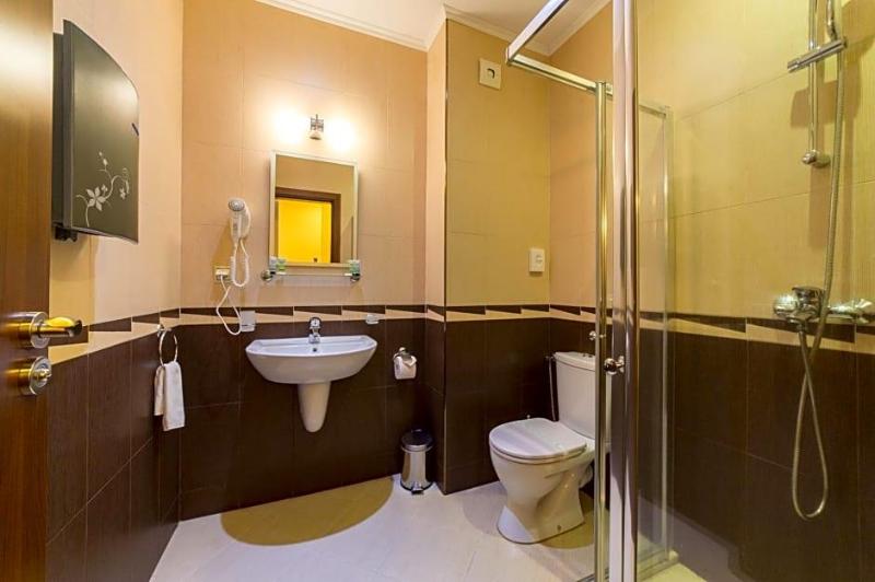Oak Residence Hotel Relax image