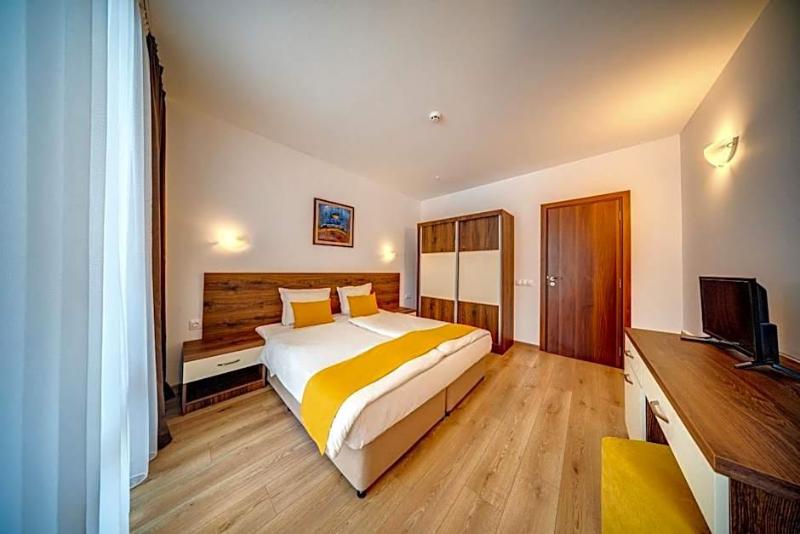 Oak Residence Hotel Relax image