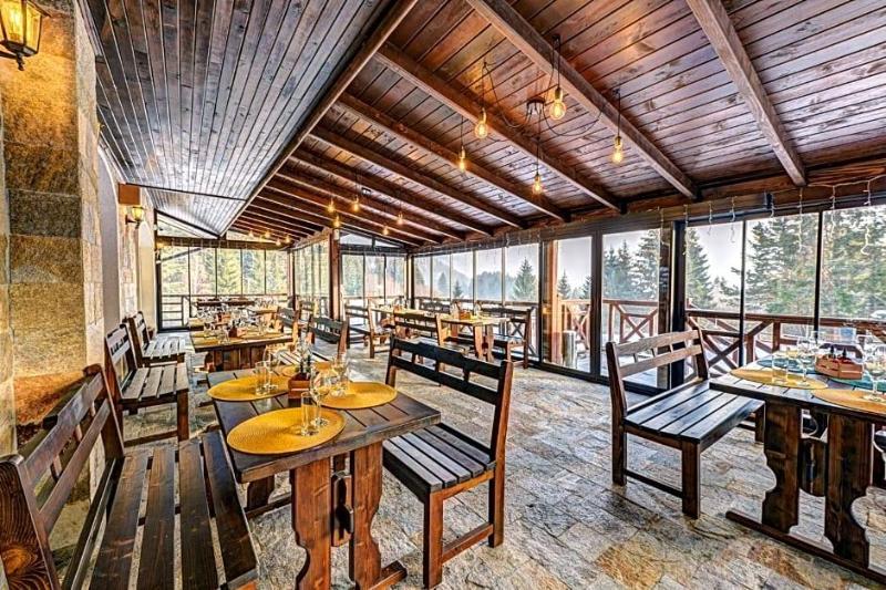 Oak Residence Hotel Relax image