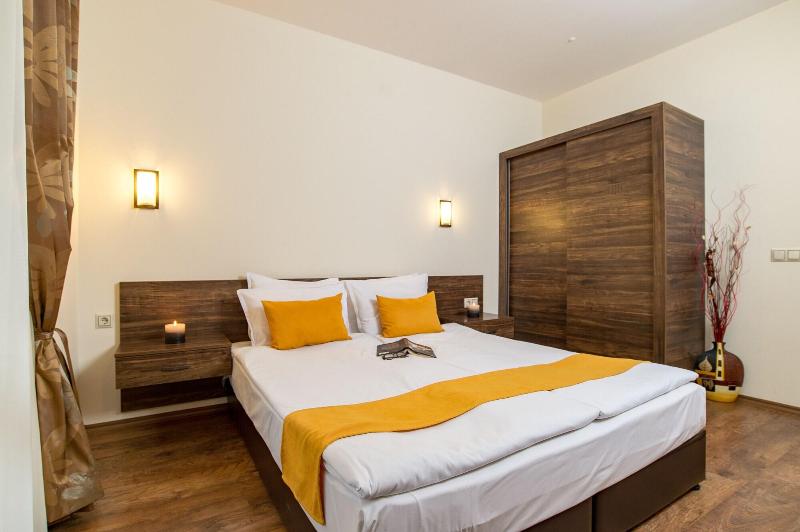 Oak Residence Hotel Relax image