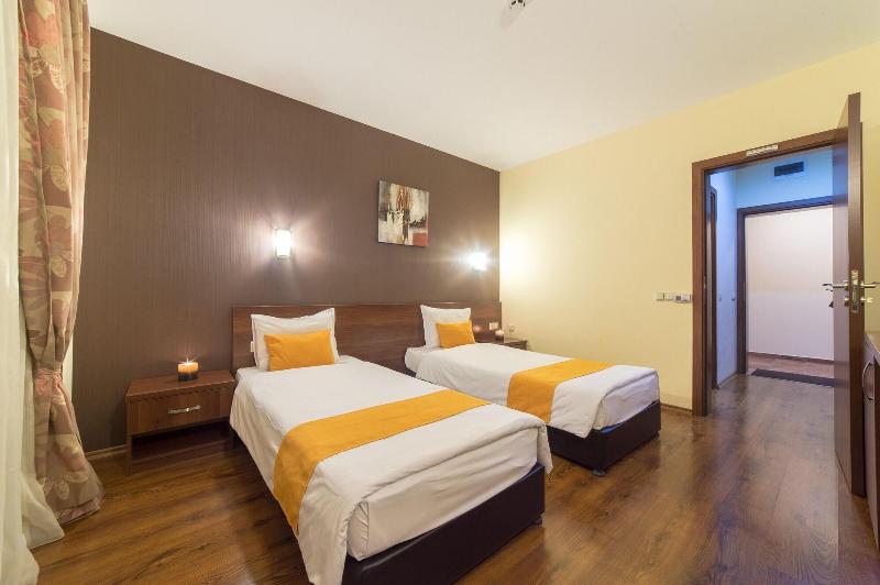 Oak Residence Hotel Relax image