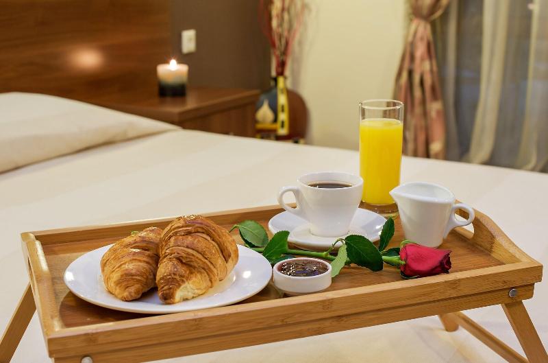 Oak Residence Hotel Relax image