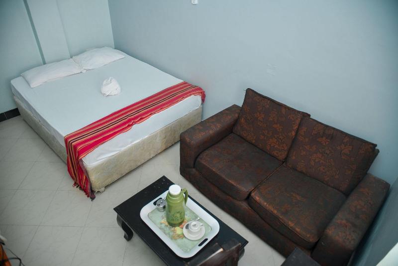 Royal Crown Kbg Hotel image