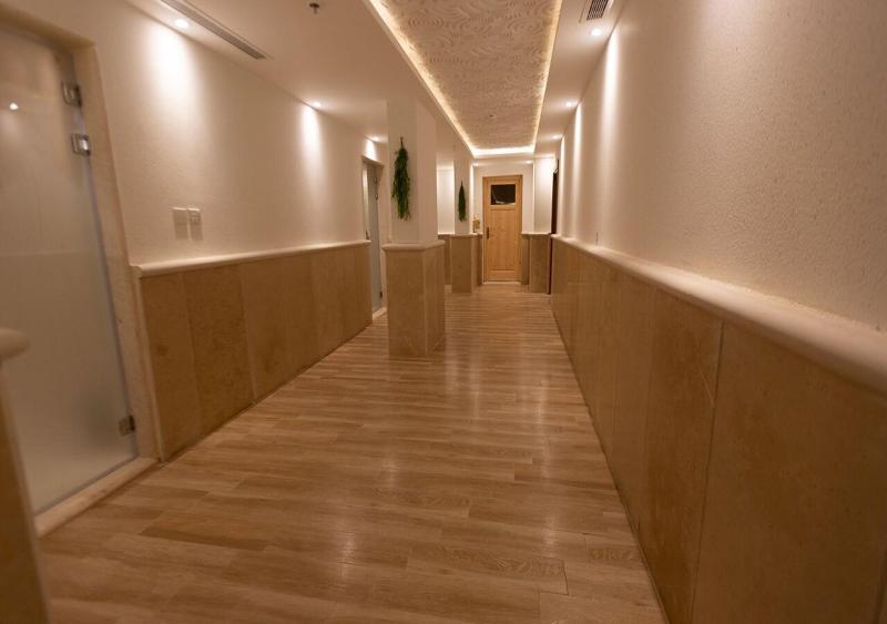 Banan Hotel Suite image