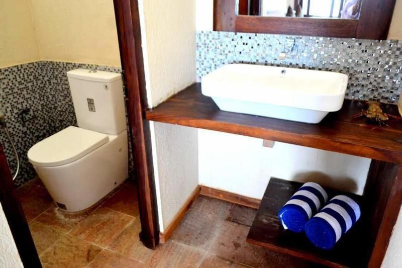 Guru Beach Resort image