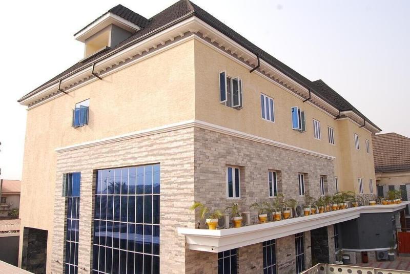 Exclusive Serene Hotel