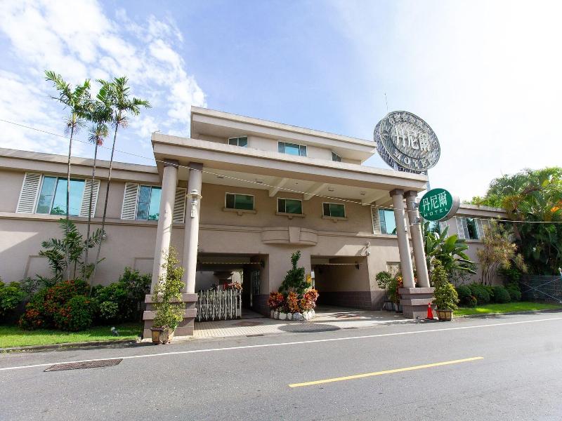 Daniel Motel image