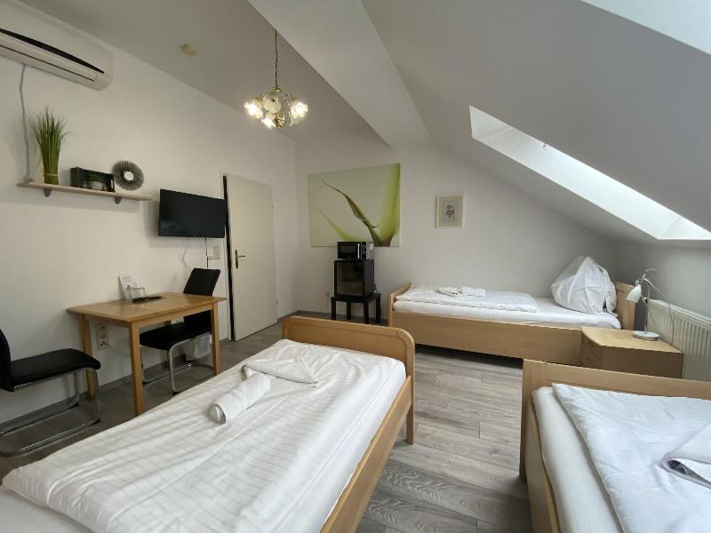 Pension Lizzi image