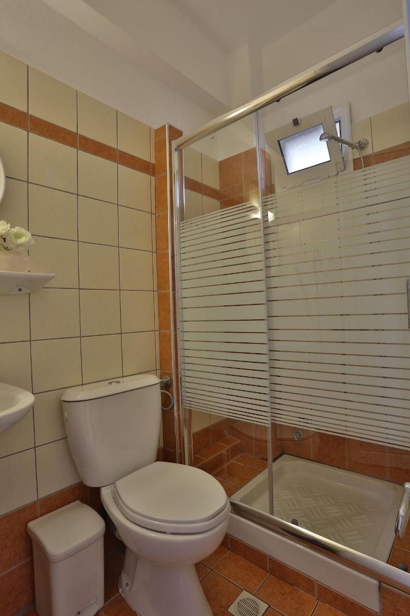 Irida Apartments image