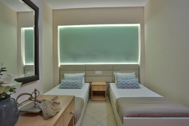 Irida Apartments image