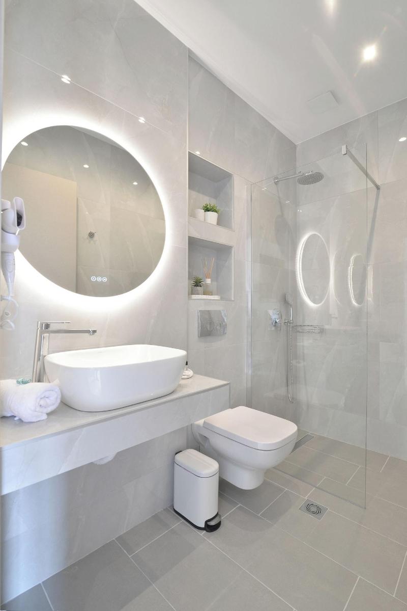 Irida Apartments image