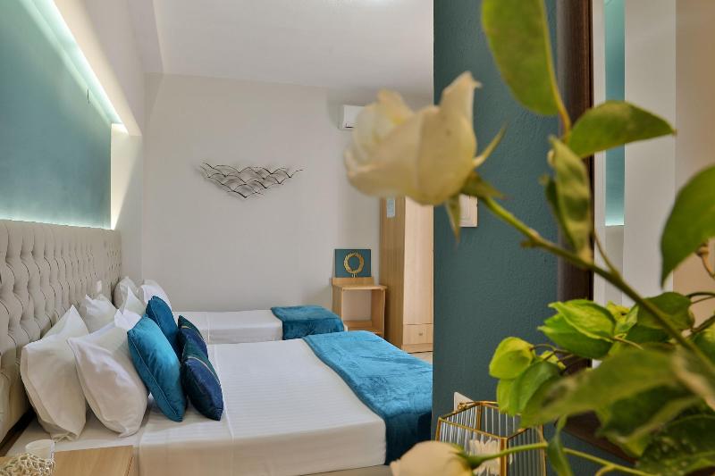 Irida Apartments image