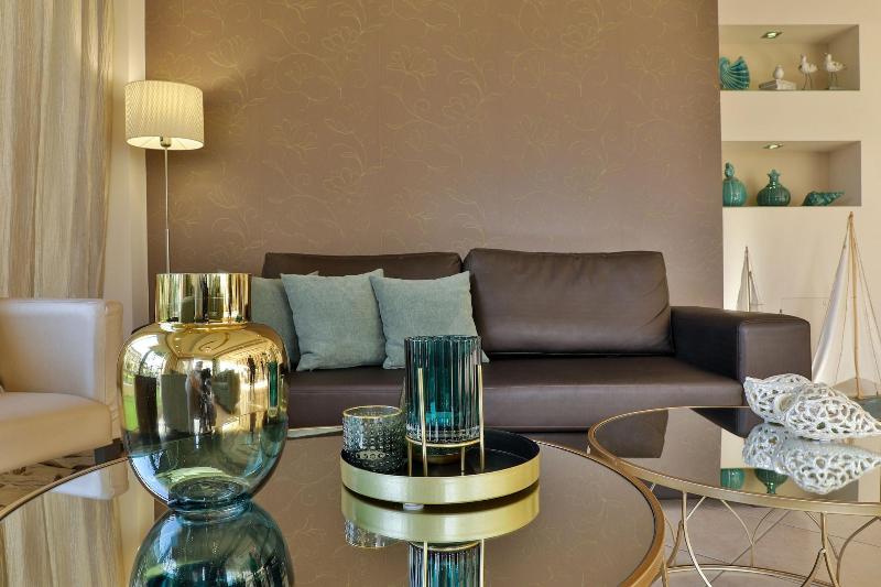 Irida Apartments image