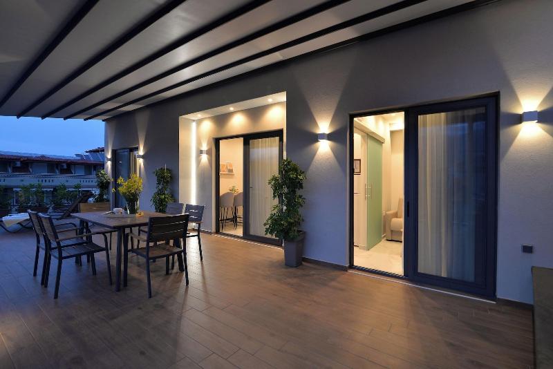 Irida Apartments image
