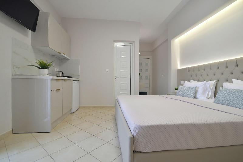 Irida Apartments image