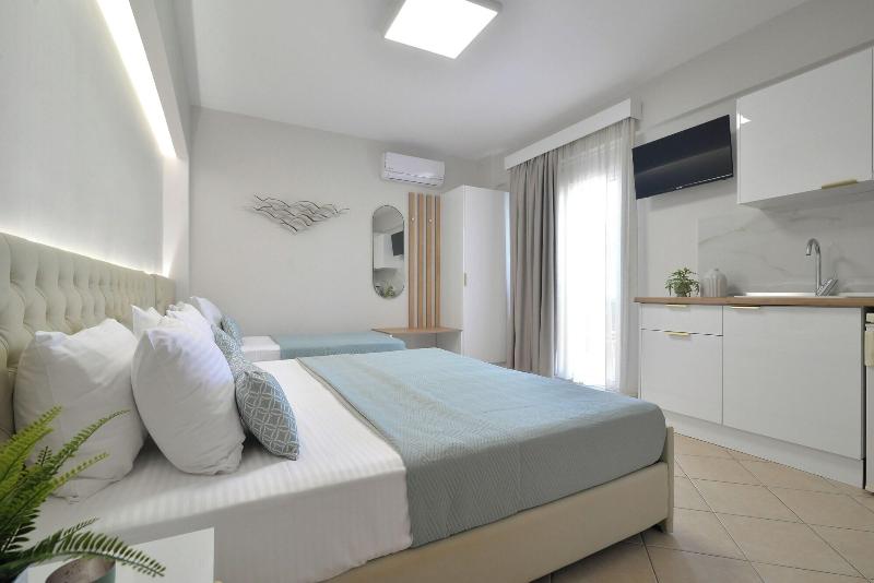 Irida Apartments image