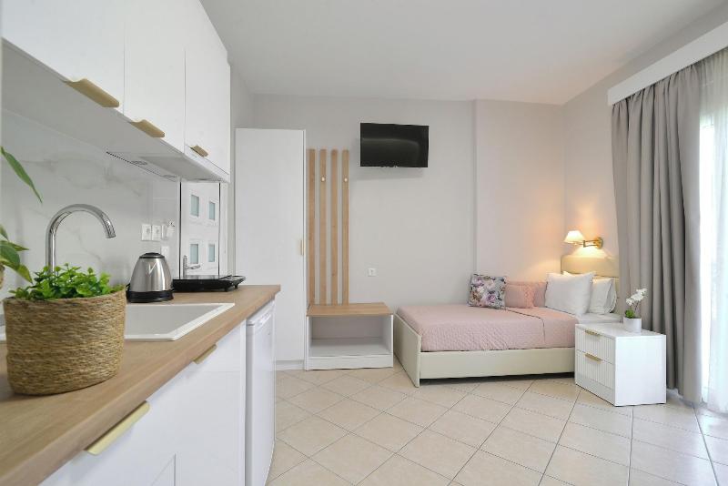 Irida Apartments image
