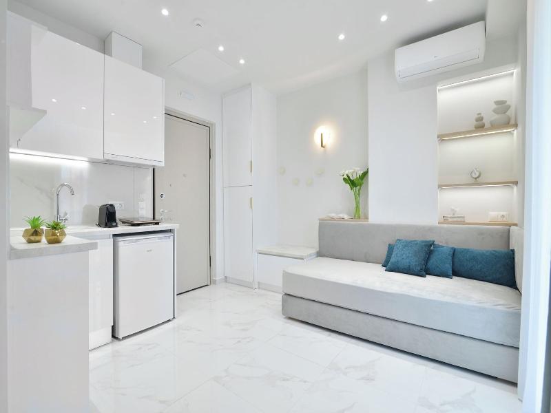 Irida Apartments image