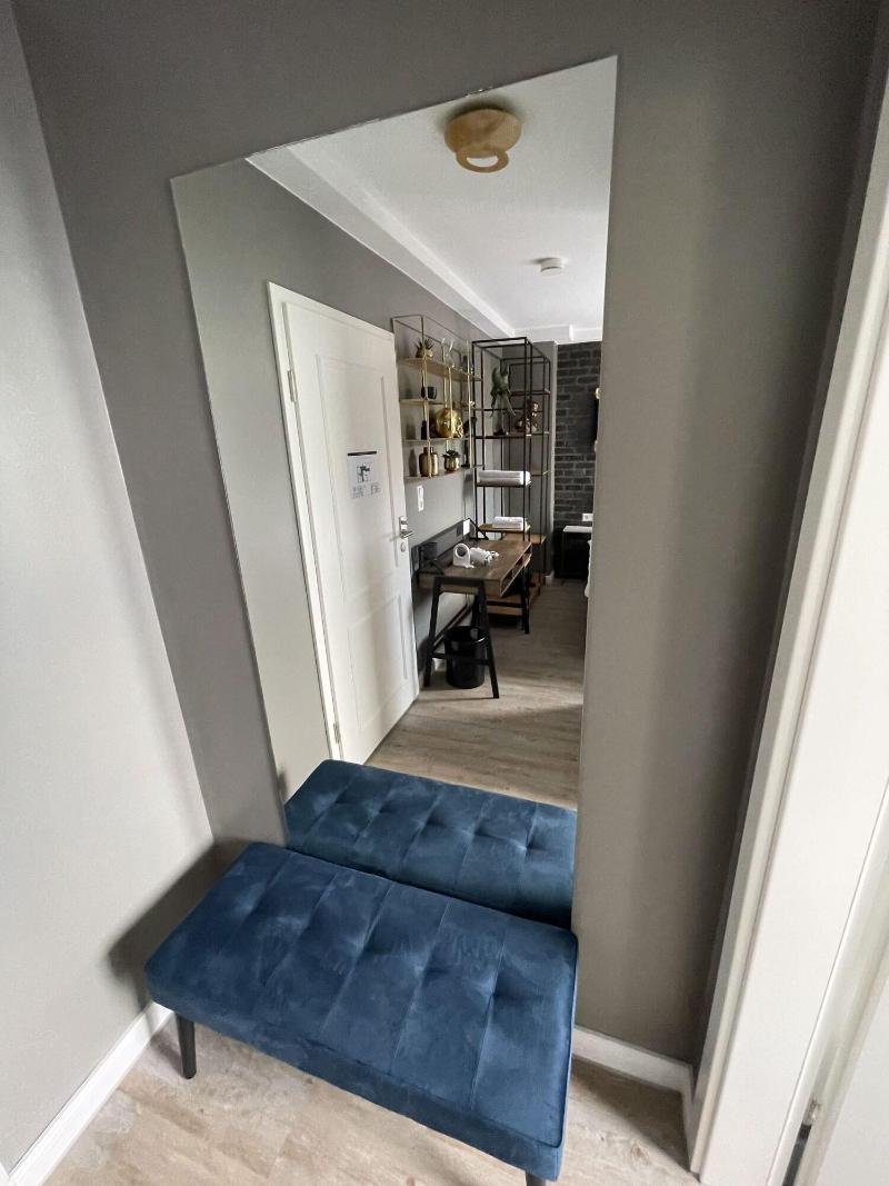 Iq Hotel image