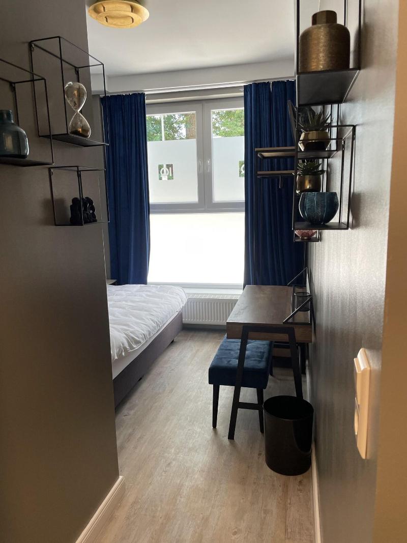 Iq Hotel image