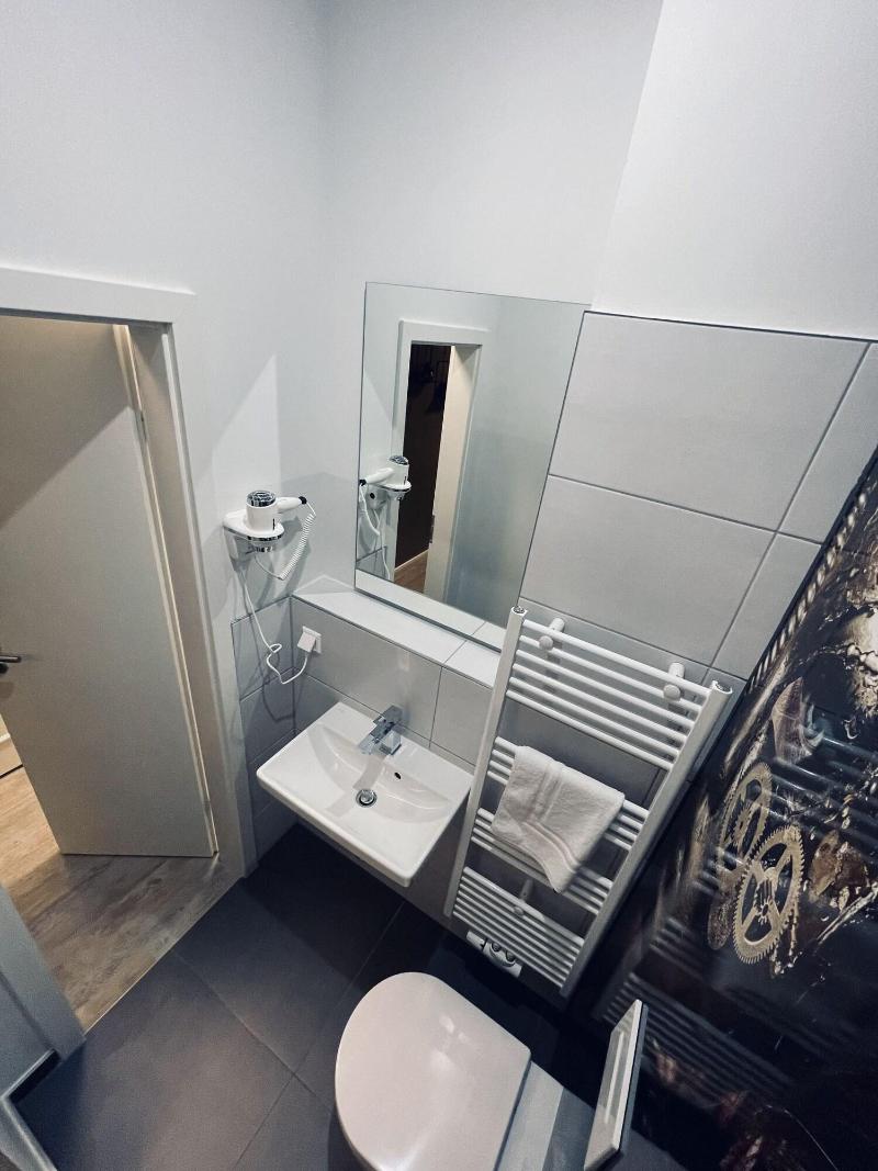 Iq Hotel image