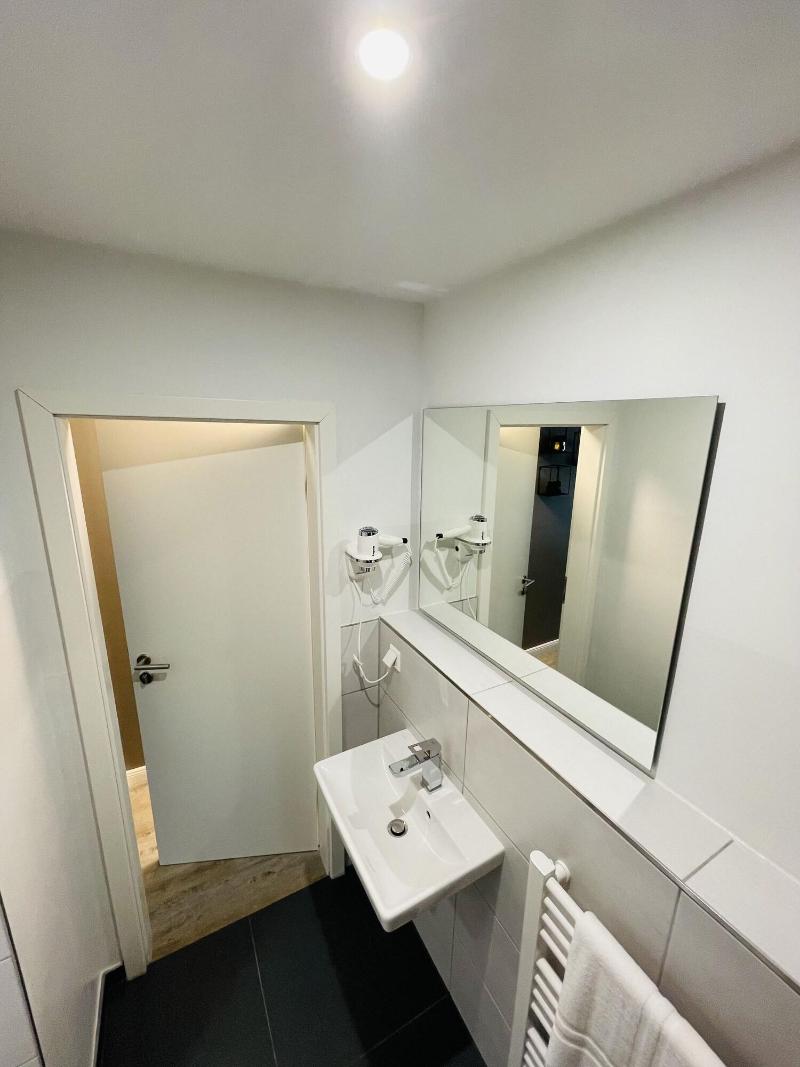 Iq Hotel image