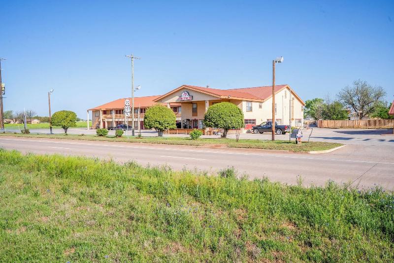 Lone Star Inn image
