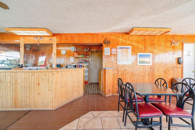Lone Star Inn image