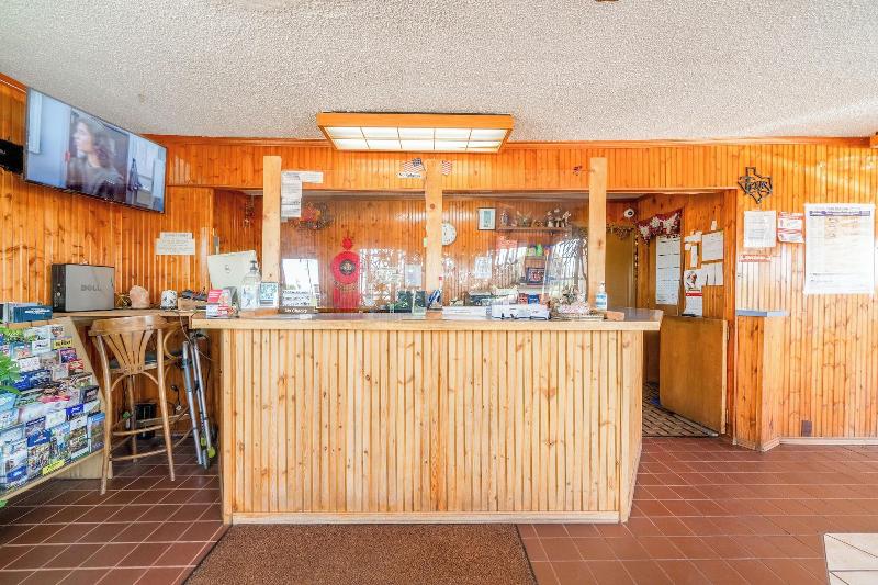 Lone Star Inn image