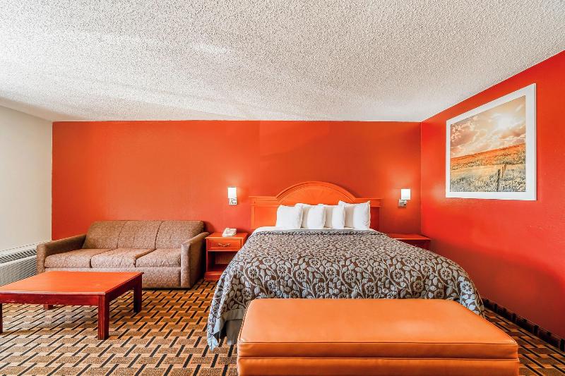 Lone Star Inn image