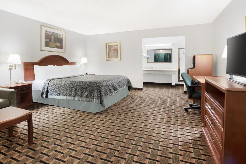 Lone Star Inn image