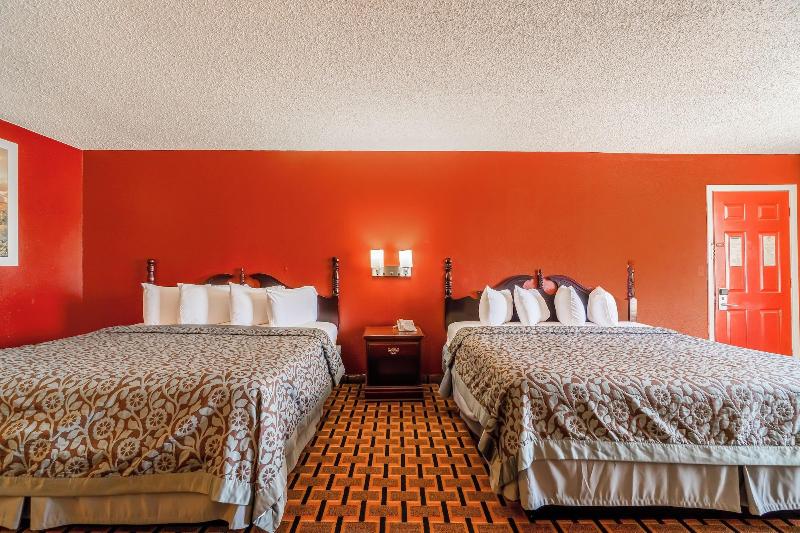 Lone Star Inn image